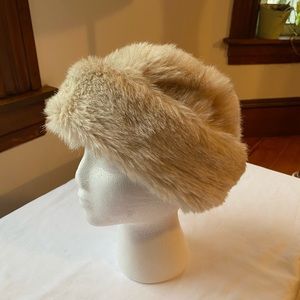 Vintage Betmar Faux Fur Hat New With Tags !!  Tan